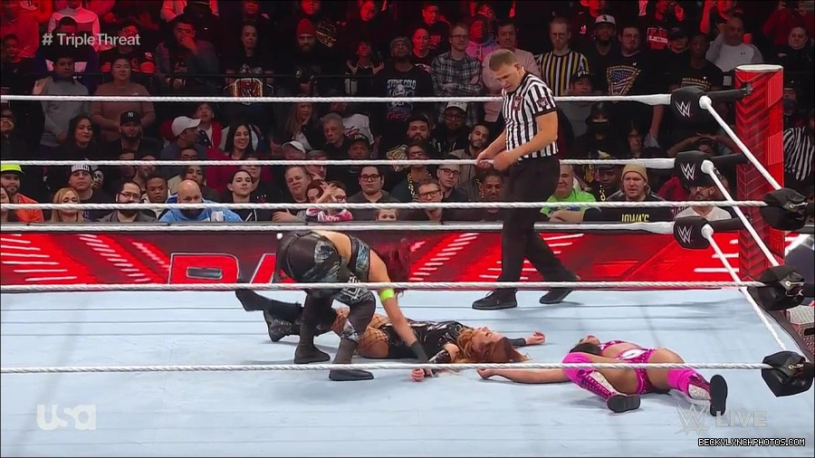 WWE_Monday_Night_Raw_2023_02_13_720p_HDTV_x264-NWCHD_mp4_007923186.jpg