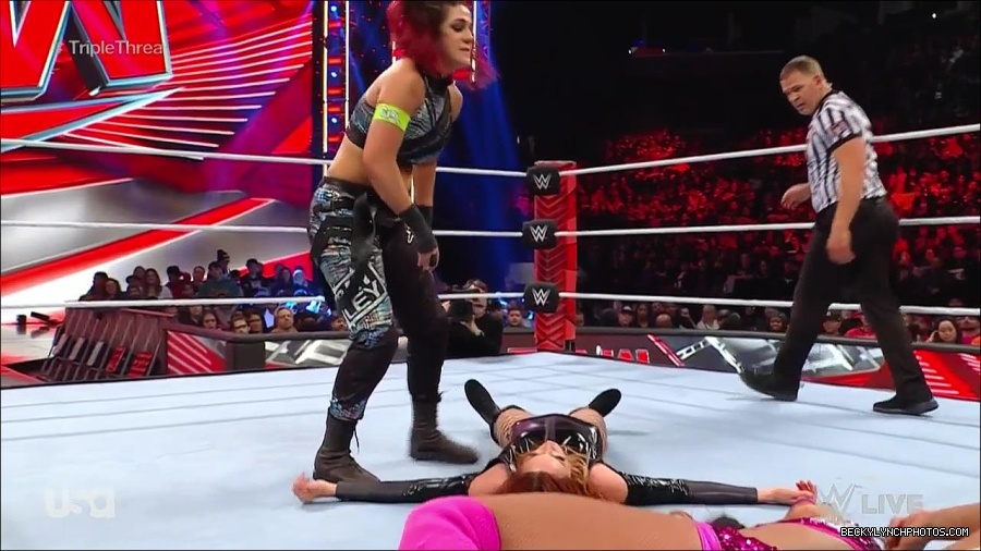 WWE_Monday_Night_Raw_2023_02_13_720p_HDTV_x264-NWCHD_mp4_007924788.jpg