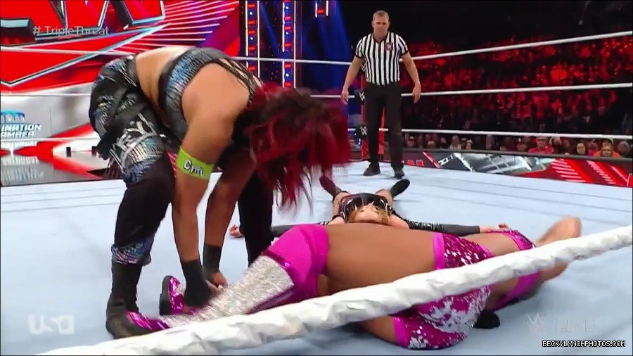 WWE_Monday_Night_Raw_2023_02_13_720p_HDTV_x264-NWCHD_mp4_007926790.jpg