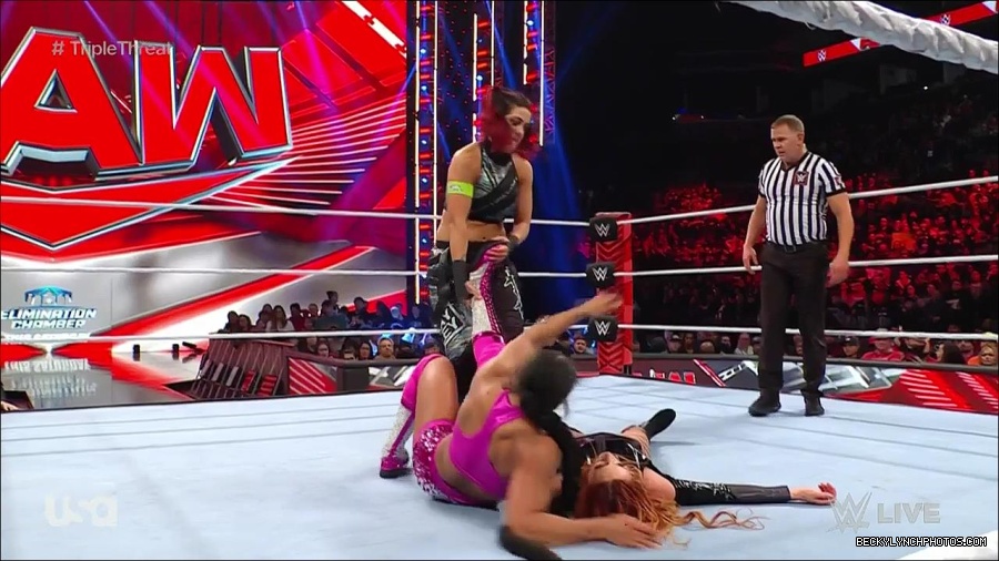 WWE_Monday_Night_Raw_2023_02_13_720p_HDTV_x264-NWCHD_mp4_007929192.jpg