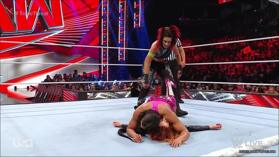 WWE_Monday_Night_Raw_2023_02_13_720p_HDTV_x264-NWCHD_mp4_007931194.jpg