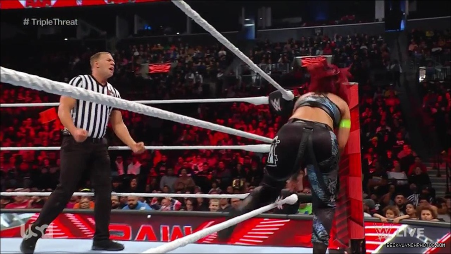 WWE_Monday_Night_Raw_2023_02_13_720p_HDTV_x264-NWCHD_mp4_007935599.jpg