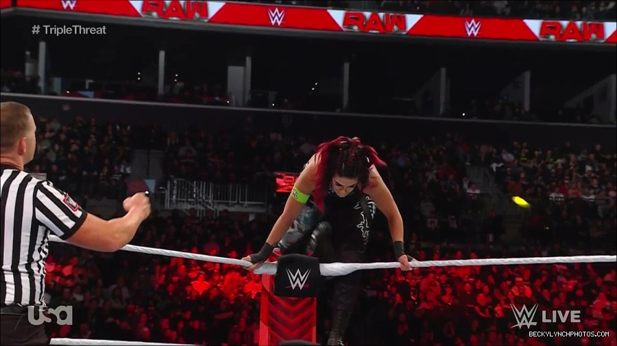 WWE_Monday_Night_Raw_2023_02_13_720p_HDTV_x264-NWCHD_mp4_007938802.jpg