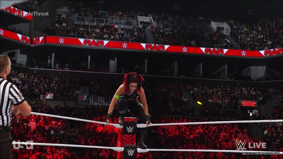 WWE_Monday_Night_Raw_2023_02_13_720p_HDTV_x264-NWCHD_mp4_007940804.jpg