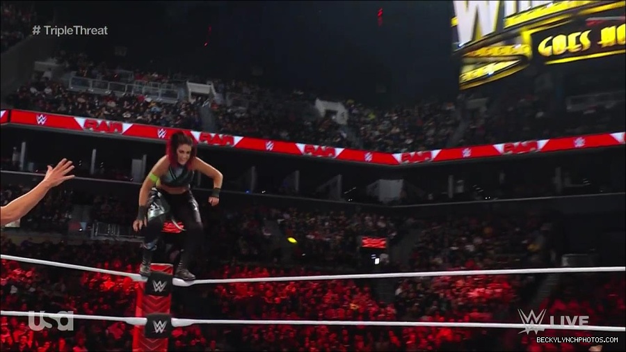 WWE_Monday_Night_Raw_2023_02_13_720p_HDTV_x264-NWCHD_mp4_007944408.jpg