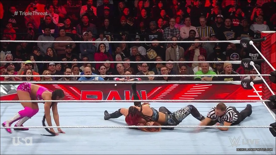 WWE_Monday_Night_Raw_2023_02_13_720p_HDTV_x264-NWCHD_mp4_007948812.jpg