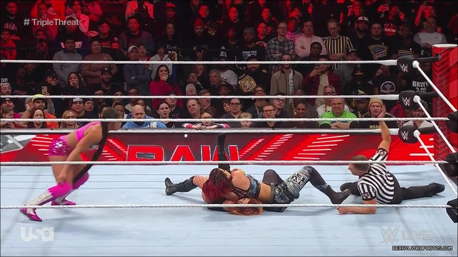 WWE_Monday_Night_Raw_2023_02_13_720p_HDTV_x264-NWCHD_mp4_007949212.jpg