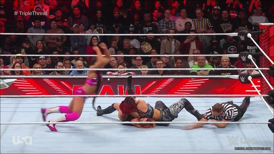 WWE_Monday_Night_Raw_2023_02_13_720p_HDTV_x264-NWCHD_mp4_007949613.jpg