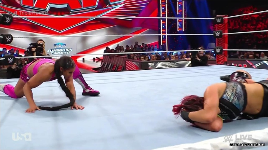 WWE_Monday_Night_Raw_2023_02_13_720p_HDTV_x264-NWCHD_mp4_007952015.jpg