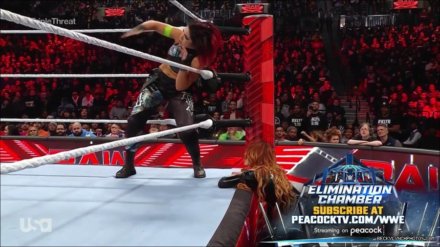 WWE_Monday_Night_Raw_2023_02_13_720p_HDTV_x264-NWCHD_mp4_008030494.jpg