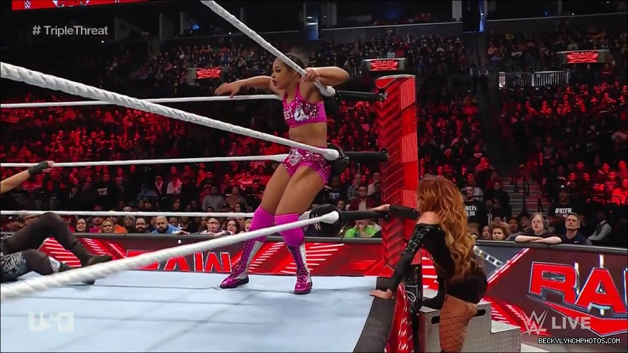WWE_Monday_Night_Raw_2023_02_13_720p_HDTV_x264-NWCHD_mp4_008032496.jpg