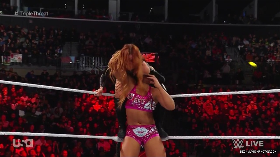 WWE_Monday_Night_Raw_2023_02_13_720p_HDTV_x264-NWCHD_mp4_008040103.jpg