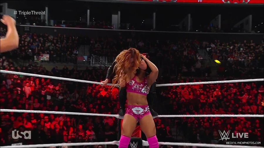 WWE_Monday_Night_Raw_2023_02_13_720p_HDTV_x264-NWCHD_mp4_008040904.jpg