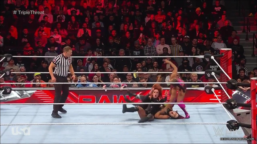 WWE_Monday_Night_Raw_2023_02_13_720p_HDTV_x264-NWCHD_mp4_008043306.jpg