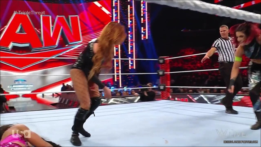 WWE_Monday_Night_Raw_2023_02_13_720p_HDTV_x264-NWCHD_mp4_008048912.jpg