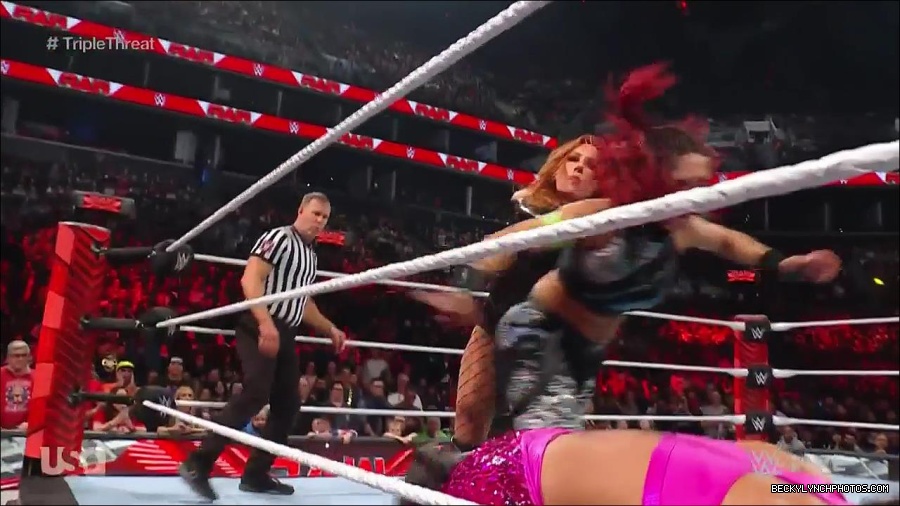 WWE_Monday_Night_Raw_2023_02_13_720p_HDTV_x264-NWCHD_mp4_008209172.jpg