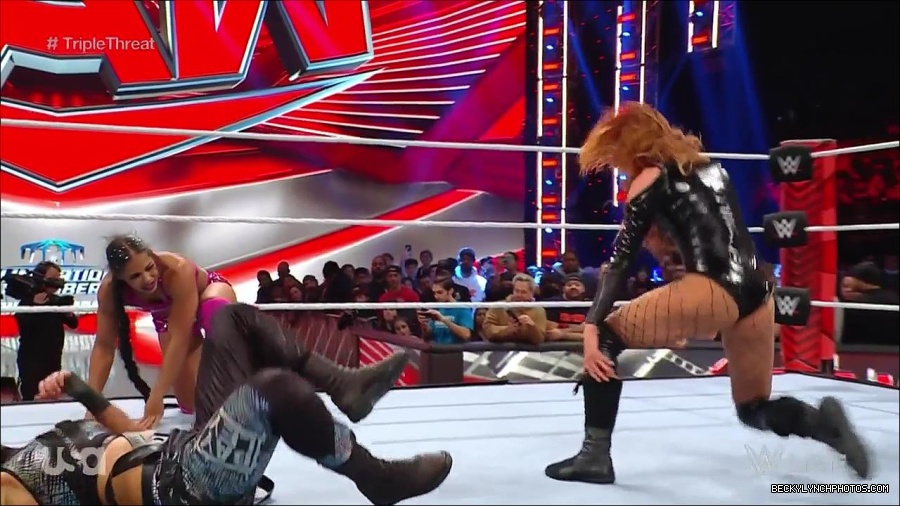 WWE_Monday_Night_Raw_2023_02_13_720p_HDTV_x264-NWCHD_mp4_008210674.jpg