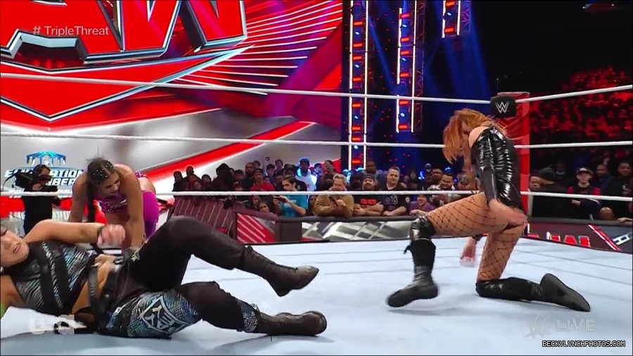 WWE_Monday_Night_Raw_2023_02_13_720p_HDTV_x264-NWCHD_mp4_008211174.jpg