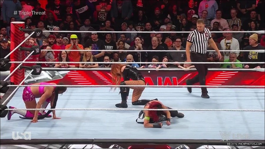 WWE_Monday_Night_Raw_2023_02_13_720p_HDTV_x264-NWCHD_mp4_008211975.jpg