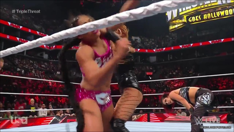 WWE_Monday_Night_Raw_2023_02_13_720p_HDTV_x264-NWCHD_mp4_008218381.jpg