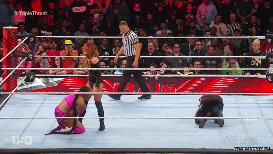 WWE_Monday_Night_Raw_2023_02_13_720p_HDTV_x264-NWCHD_mp4_008224688.jpg