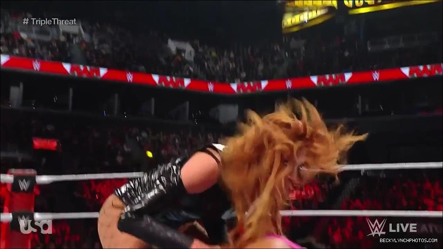 WWE_Monday_Night_Raw_2023_02_13_720p_HDTV_x264-NWCHD_mp4_008227090.jpg