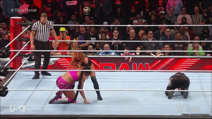 WWE_Monday_Night_Raw_2023_02_13_720p_HDTV_x264-NWCHD_mp4_008227591.jpg