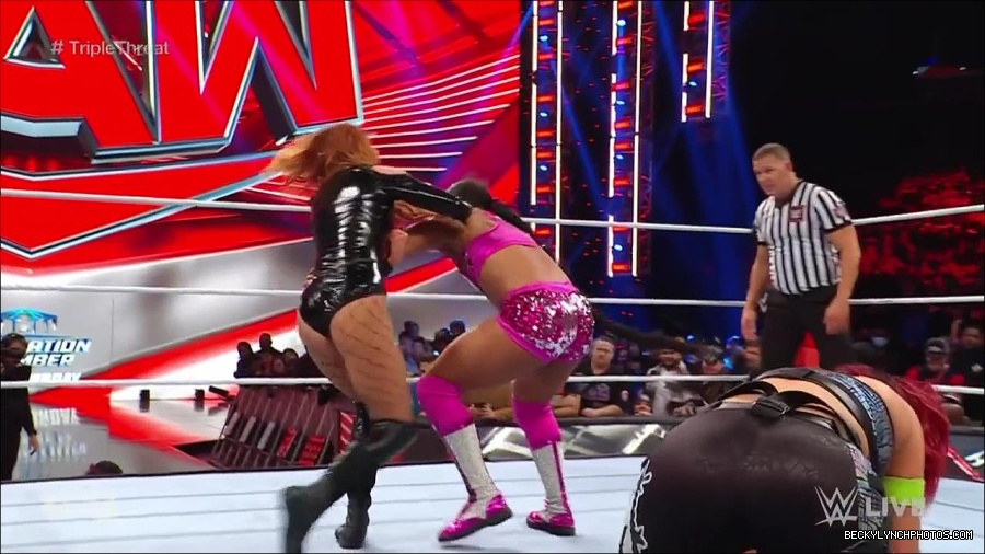 WWE_Monday_Night_Raw_2023_02_13_720p_HDTV_x264-NWCHD_mp4_008230393.jpg