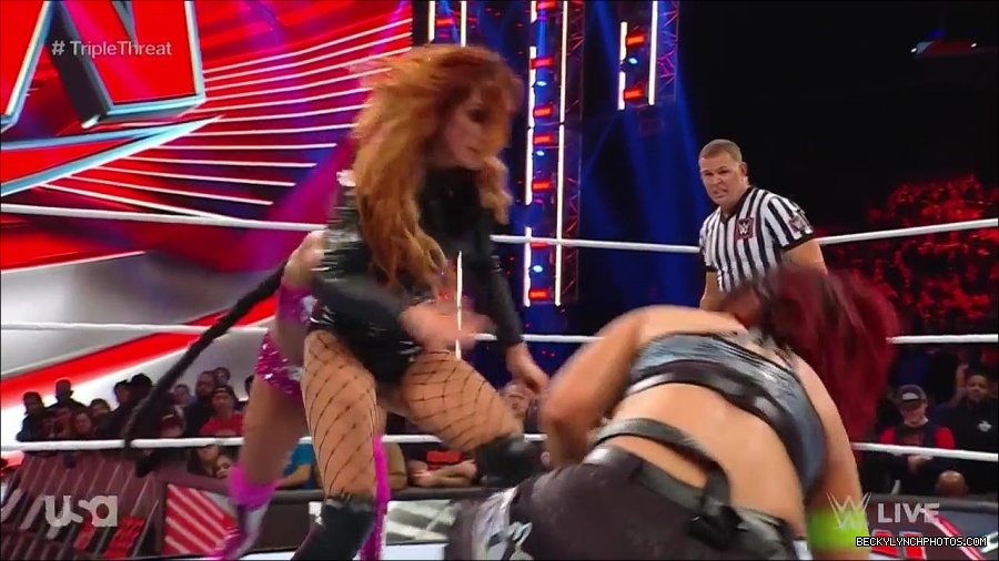 WWE_Monday_Night_Raw_2023_02_13_720p_HDTV_x264-NWCHD_mp4_008232796.jpg