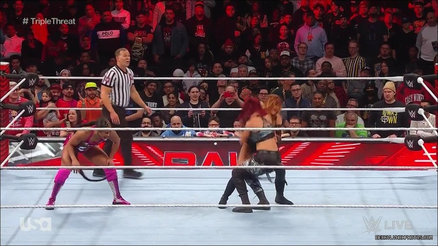WWE_Monday_Night_Raw_2023_02_13_720p_HDTV_x264-NWCHD_mp4_008234698.jpg