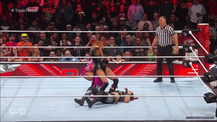 WWE_Monday_Night_Raw_2023_02_13_720p_HDTV_x264-NWCHD_mp4_008238702.jpg