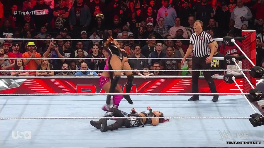 WWE_Monday_Night_Raw_2023_02_13_720p_HDTV_x264-NWCHD_mp4_008239102.jpg