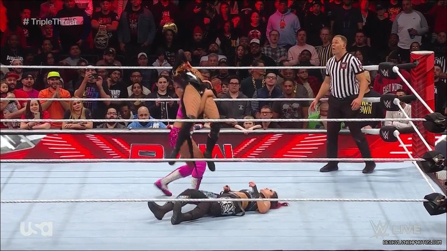 WWE_Monday_Night_Raw_2023_02_13_720p_HDTV_x264-NWCHD_mp4_008239202.jpg