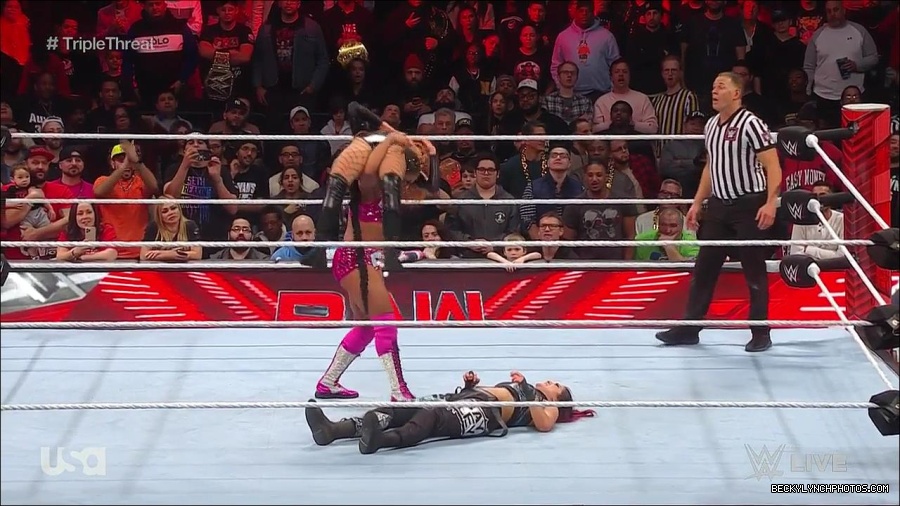 WWE_Monday_Night_Raw_2023_02_13_720p_HDTV_x264-NWCHD_mp4_008239603.jpg