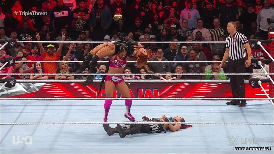 WWE_Monday_Night_Raw_2023_02_13_720p_HDTV_x264-NWCHD_mp4_008240704.jpg