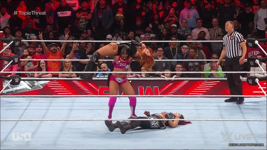 WWE_Monday_Night_Raw_2023_02_13_720p_HDTV_x264-NWCHD_mp4_008241204.jpg