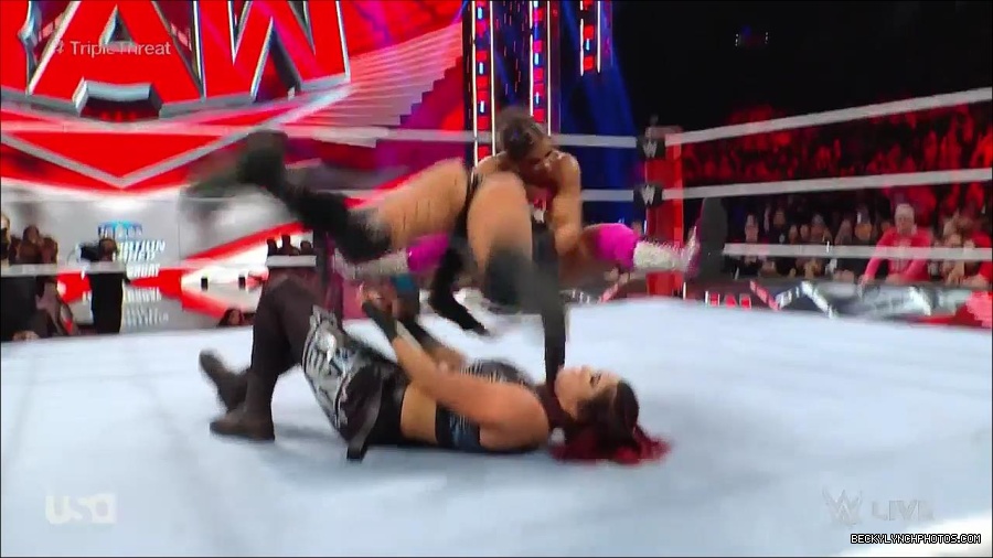 WWE_Monday_Night_Raw_2023_02_13_720p_HDTV_x264-NWCHD_mp4_008242706.jpg