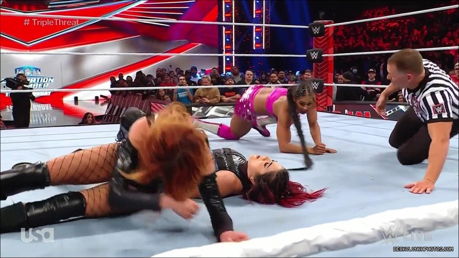 WWE_Monday_Night_Raw_2023_02_13_720p_HDTV_x264-NWCHD_mp4_008245208.jpg