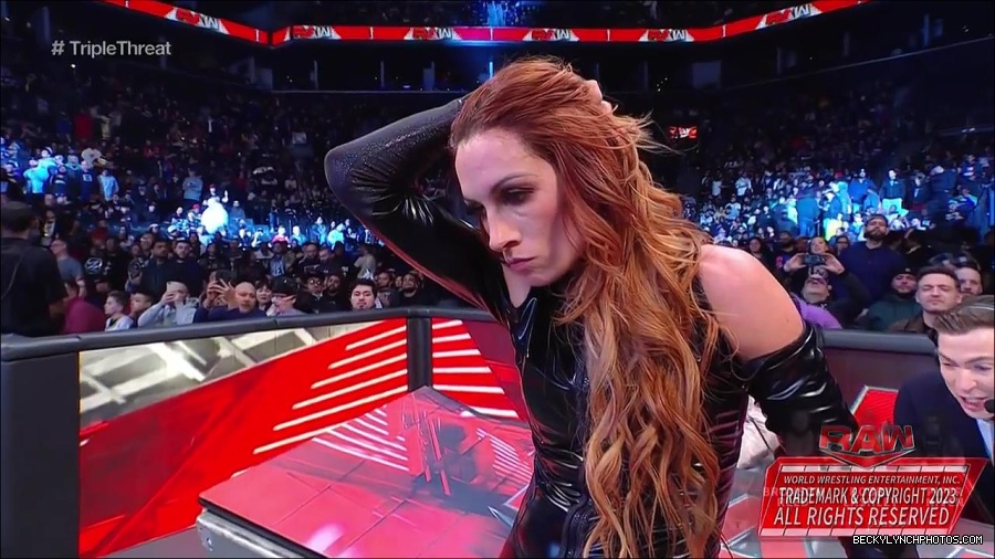 WWE_Monday_Night_Raw_2023_02_13_720p_HDTV_x264-NWCHD_mp4_008470633.jpg