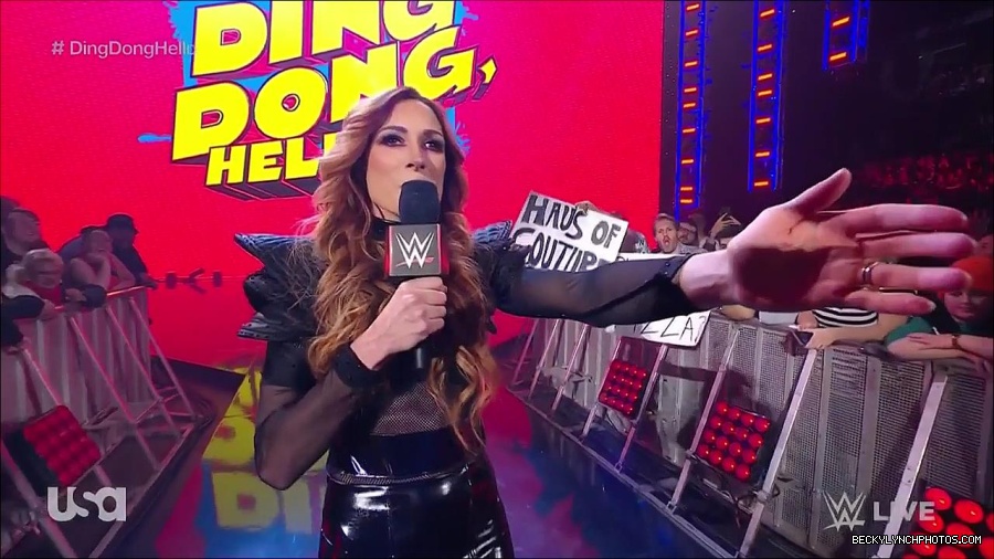WWE_Monday_Night_Raw_2023_02_20_720p_HDTV_x264-NWCHD_mp4_006024657.jpg