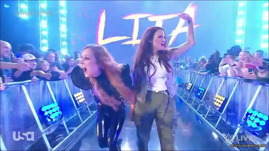 WWE_Monday_Night_Raw_2023_02_20_720p_HDTV_x264-NWCHD_mp4_006097930.jpg