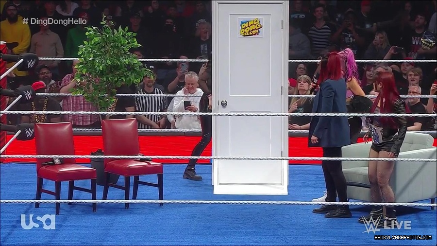WWE_Monday_Night_Raw_2023_02_20_720p_HDTV_x264-NWCHD_mp4_006123555.jpg