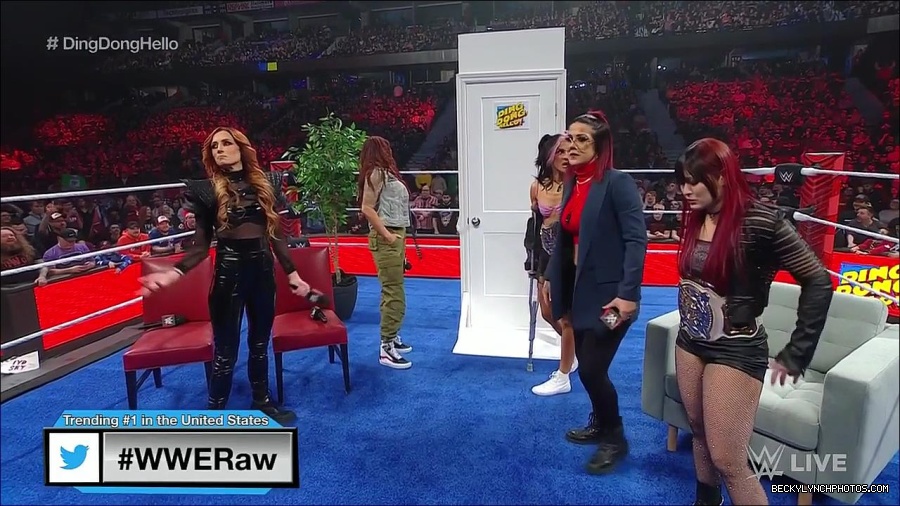 WWE_Monday_Night_Raw_2023_02_20_720p_HDTV_x264-NWCHD_mp4_006142374.jpg