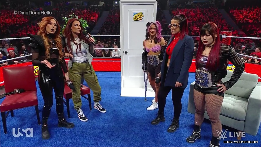 WWE_Monday_Night_Raw_2023_02_20_720p_HDTV_x264-NWCHD_mp4_006194026.jpg