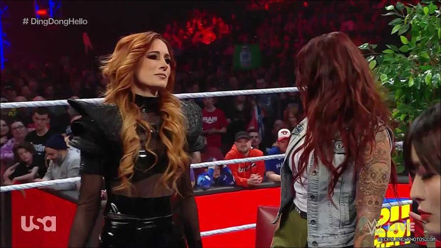 WWE_Monday_Night_Raw_2023_02_20_720p_HDTV_x264-NWCHD_mp4_006215647.jpg
