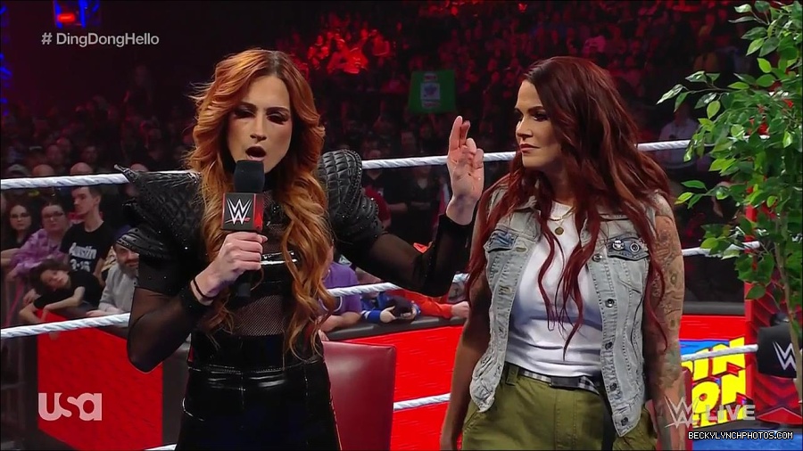 WWE_Monday_Night_Raw_2023_02_20_720p_HDTV_x264-NWCHD_mp4_006222855.jpg