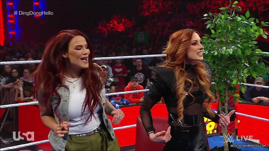 WWE_Monday_Night_Raw_2023_02_20_720p_HDTV_x264-NWCHD_mp4_006324957.jpg