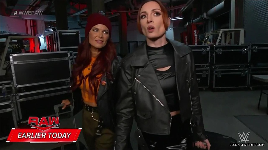 WWE_Monday_Night_Raw_2023_02_27_720p_HDTV_x264-NWCHD_mp4_000031218.jpg