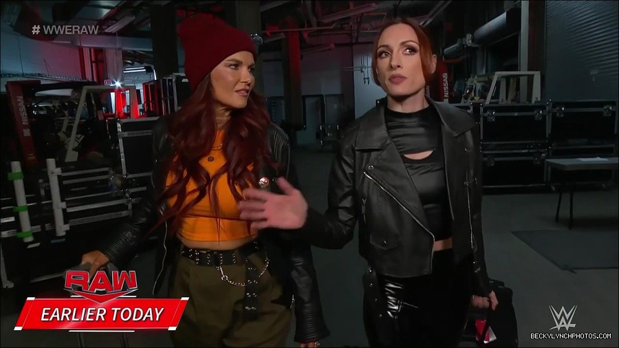WWE_Monday_Night_Raw_2023_02_27_720p_HDTV_x264-NWCHD_mp4_000032420.jpg