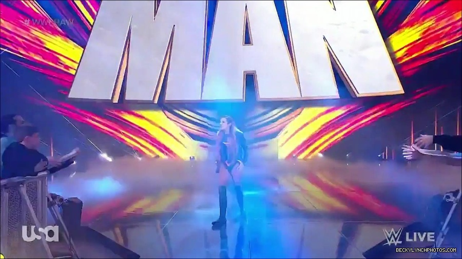 WWE_Monday_Night_Raw_2023_02_27_720p_HDTV_x264-NWCHD_mp4_006563667.jpg